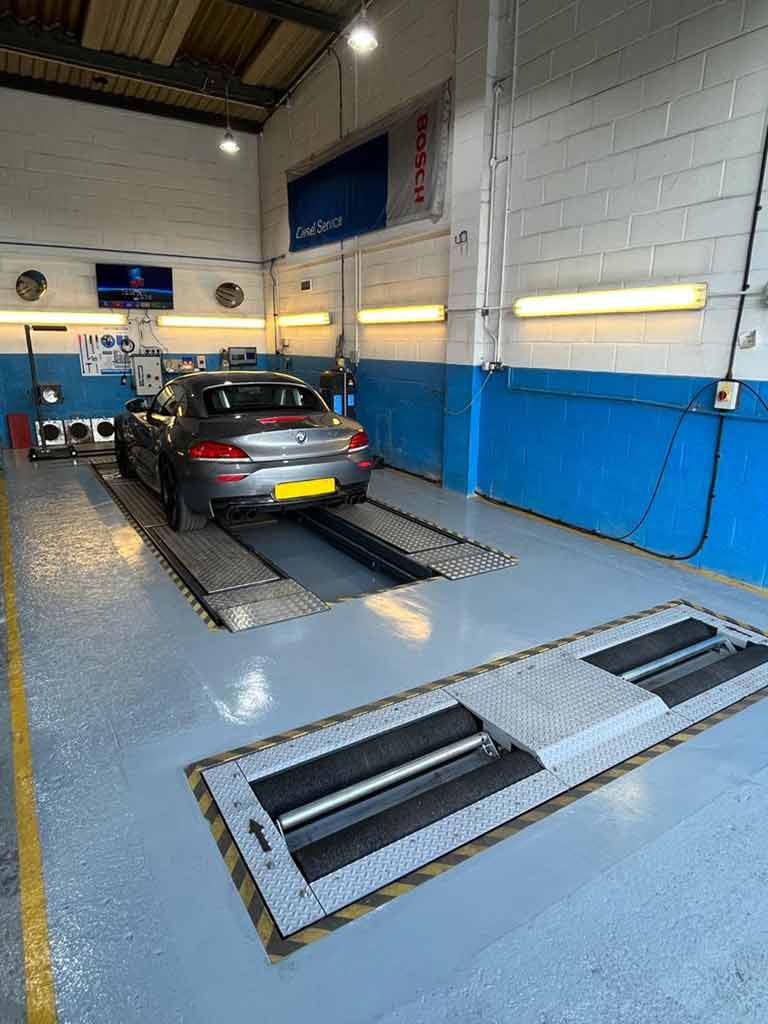 Our MOT testing bay in our garage in Newbury suitable for class 4 and class 7 MOTs