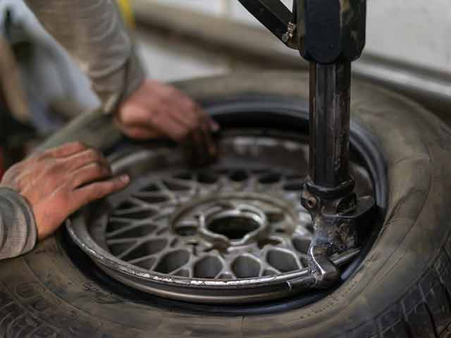 Tyre rubber being replaced